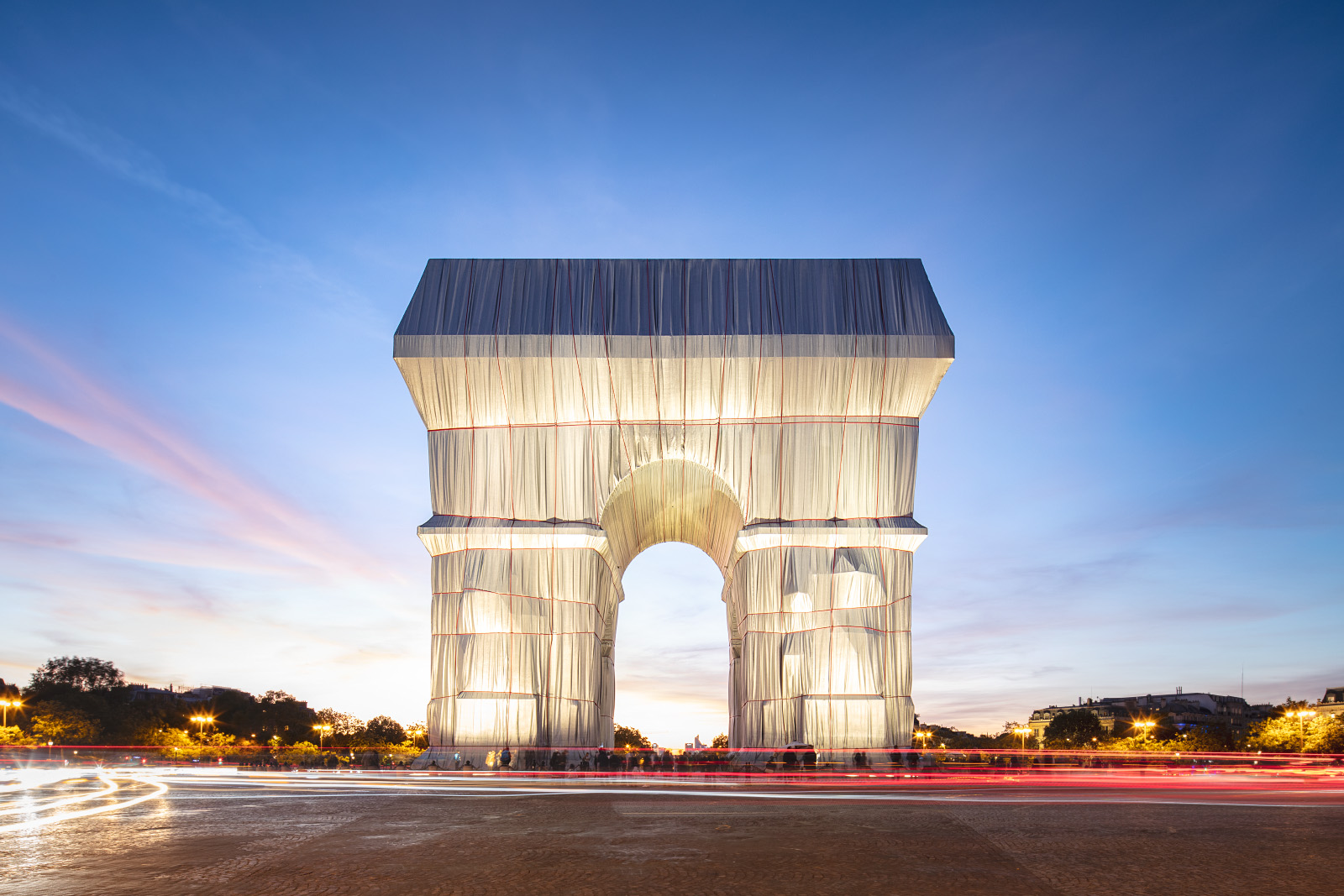 Arc de Triomphe Wrapped by Christo